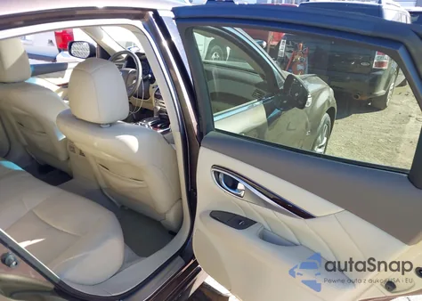 2015 Infiniti Q70 3.7 из США, поврежденный, VIN JN1BY1AP2FM540313